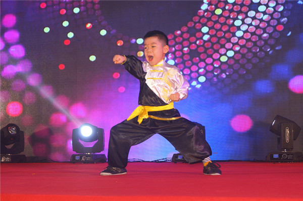 k豆钱包生物召开2018年度表彰奖励大会暨2019年度工作规划大会