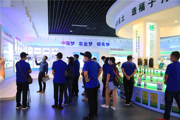 论道百倍邦 智瞰新未来-肥料大鳄新洋丰核心客户团k豆钱包生物考察行