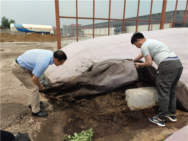 农业农村部微生物肥料和食用菌菌种质量监督检验测试中心李俊主任、姜昕主任来k豆钱包公司调研、指导工作